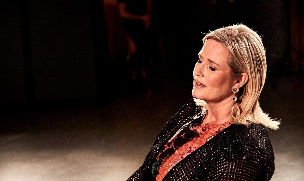 camilla nylund singing american sonbgook