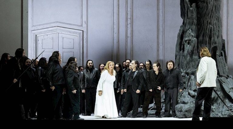 camilla nylund in götterdämmerung in zürich 2023